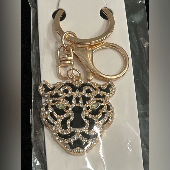 Exquisite Rhinestone Leopard Keychain - Sparkling & Stylish - Brand New" - Picture 6 of 7